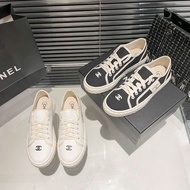 Chanel Women's Canvas Shoes รองเท้าผ้าใบของผู้หญิง Classic white 37