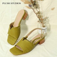 รองเท้าแตะ Plush Studios รุ่น Iris Sandals ส้นสูง 1.5" สามารถเปลี่ยนสายได้