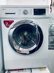 洗衣機 LG 新款 薄身型 WF-T1207KW 大眼仔 1200轉 7KG 95%新(可櫃底/嵌入式安裝)#二手電器 #清倉大減價 #最新款 #香港二手 #二手洗衣機 #二手雪櫃