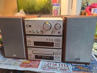 ONKYO安橋經典分體組合音響，CD Player(C一705X)，收音頭(T一405X)，擴音機(A一905X)，跟原廠遙控器。