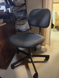 Ikea 灰色電腦椅