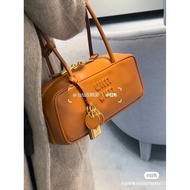 [1: 1] m1 * um1 * u Spring Summer New Style Bowling Handbag Low-Key Luxury Long Wrist Bowling Bag Br