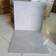 Granit Lantai 60x60 Glossy Grey /list plint keramik dinding