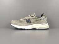 【專櫃版：NB】元祖灰 聯名 JJJJound x New Balance 992 系列 經典百搭低幫復古休閒跑步鞋 男女同款
貨號：M992J2 尺碼：36 37 37.5 38 38.5 39.5