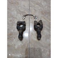 Honda CB 125 200 CB125 CB200 Twin Handlebar Mount Raiser Original