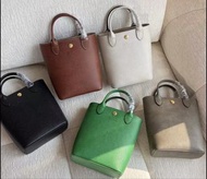 Longchamp Epure系列 牛皮水桶xs斜肩包，5色可選，size-16x20x7