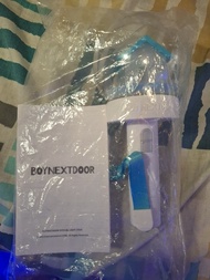 Boynextdoor 手燈