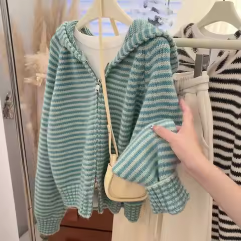 Nicemix Igari Korean Style Green Knitted Cardigans Women Loose Knit Hooded Zipper Coats Autumn Winte