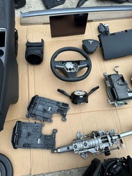 Tesla Model 3/Y 拆車零件 方向盤 中控 屏特斯拉models，modelx，model3，modely原裝拆車配件，要啥拆啥，原廠件,原廠下線件，副廠件 前嘴總成 前後泵把 車头燈 車