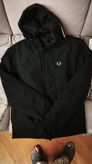 Fred Perry 黑色連帽外套
