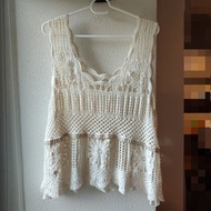 米白色鉤針編織背心/knitted vest