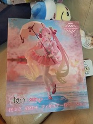 全新現貨 Taito AMP+ 初音未來櫻未來櫻花裙ver. 櫻初音 景品 Figure