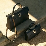 [Ready Stock Loro Piana Bag] GUTTSMEI Cross-body Bag New Style Niche High-End cafune Genuine Leather