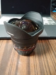Samyang 12mm 2.8 fish eye 90%  Nikon mount