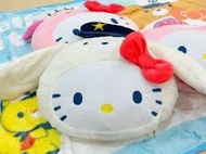 家樂福Hello Kitty抱枕毯