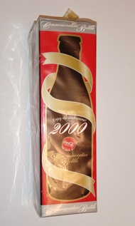 Commemorative Bottle from Japan Enjoy the Celebration 2000 可口可樂樽  日本聖誕特別版