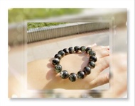 稀有天然異象幻影 巴西出產 13mm / 優質 彩虹光澤 綠幽靈千層峰 聚寶盆 含濃密礦物質 手串一條 QB~61