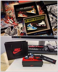 迷你Nike AJ 歴代立體球鞋精緻多用途鎖匙扣包包掛件掛飾精緻禮物 款式多達105款🎁👉🏻每款均贈送鞋盒及手抽紙袋👈🏻