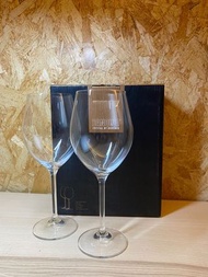 全新 Banquet Crystal by Bohemia 酒杯 (有四隻，有盒）