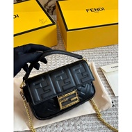 Fendi Baguette FF Embossed Baguette Baguette Bag Underarm Bag Shoulder Messenger Bag Handbag