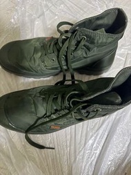 Palladium Boots 防水 軍綠色