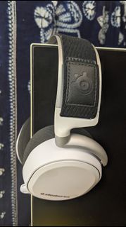 Steelseries Arctis Pro Wireless