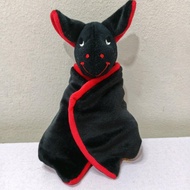-` ́- Vampire Bat St.Michael Mark & Spencer