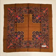 YSL 聖羅蘭巴洛克風褐色絲巾