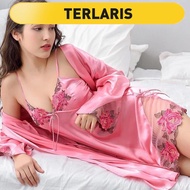 🎁🎁Ready Stock❤ baju tidur dewasa pyjamas satin baju tidur satin Piyama Seksi Saiz Tambah Besar Lemak Khas Wanita Musim Panas Sutera Ais Dua Helai Baju Tidur Suspender V-Neck 200Kg Skirt Tidur Musim Bunga