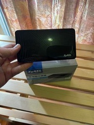 合勤 GS-108s 集線器