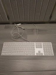 Apple 有線原裝full size鍵盤