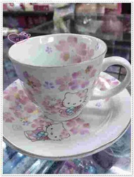 ♥小花花日本精品♥ Hello Kitty 日本製 咖啡杯盤組 陶瓷杯 茶杯 日式櫻花和服11139003