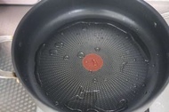 法國特福炒鍋 Tefal 特福專業鈦金屬耐用塗層紅點