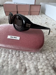 全新miumiu黑框墨鏡