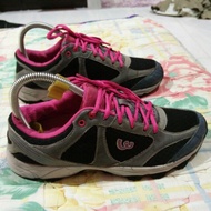 Hiking shoes size 4.5uk