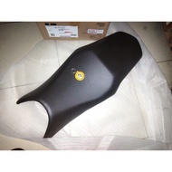 DOUBLE SEAT ASSY / SADEL SEAT / SEAT YAMAHA VIXION NVL ORIGINAL YGP 1PA-F4730-02