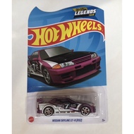 Hot Wheels Legend Tour Nissan Skyline GT-R (R32).