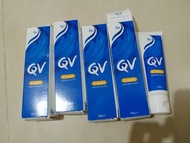 (共4支) QV Cream 50g 護膚 敏感 保濕 潤膚膏 搓手液 傷手