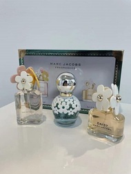 * 1 แถม 1 buy 1 get 1 free * Marc Jacobs Fragrances New Set for Women With 3x30ml