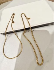 全新 Paul Valentine 14K鍍金蛇骨頸鏈   Brand New Paul Valentine 14K Gold Plated Delicate Sleek只餘下左邊