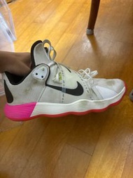 nike排球鞋hyperset