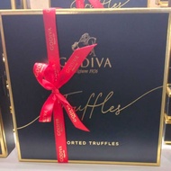 Godiva Signature Assorted Chocolate Truffles Gift Box, 16pcs