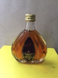 法國 拿破崙 Courvoisier 干邑白蘭地 酒版。，