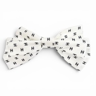 全新 △CHANEL Chanel 25SS 25P AAA821 迷你可可標誌圖案RIBON髮夾髮飾發卡 白色 黑色 女士
