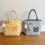 Japan Japan kusuguru Woolen Polka Dot Handbag Handbag Climbing Cat Brooch Shopping Commuter Bag Lunc