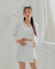 CONT - Pippa Cropped Blazer เบลเซอร์ ตัวสั้น ทรงครอป เสริมฟองน้ำบ่า มีกระเป๋า 2 ข้าง