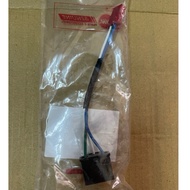 Sym Motors Sanyang B3D Bulb Holder, H4 H4 Specification Holder