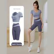 Bộ đồ tập gym nữ K75 – Áo croptop + quần lửng co giãn 4 chiều tôn dáng thoáng mát