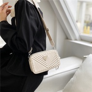 New HOT_GUESS 2024 Going Out Fashionable Versatile Women's Bag Retro Niche Oxford Cloth Small Bag One-shoulder Cross-bod