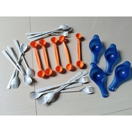 Tupperware melon scoop / straw